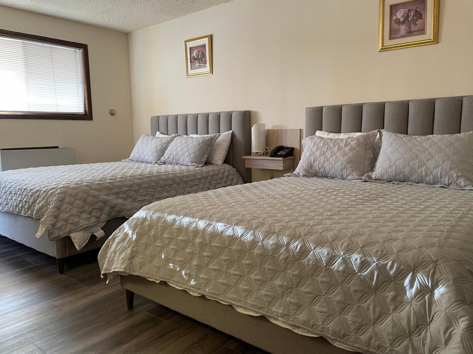 The 22 Hotel Cremona Bagian luar foto